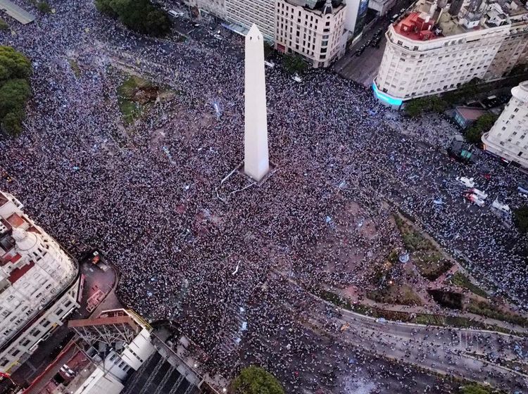 Argentina ke Final Piala Dunia, Buenos Aires Jadi Lautan Manusia