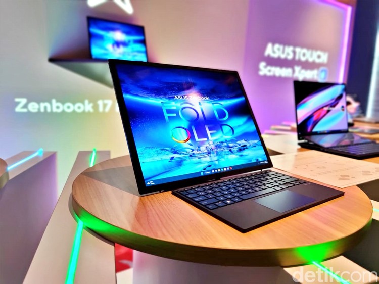 Asus Zenbook 17 OLED Fold Asus Zenbook 17 OLED Fold