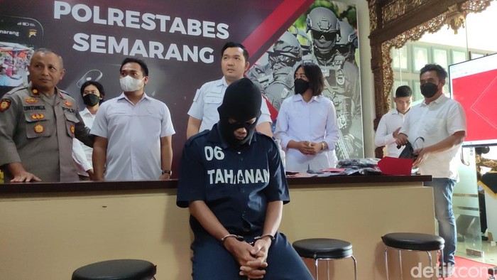 Begal payudara di Mapolrestabes Semarang, Rabu (14/12/2022).