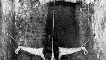 Pasien Dikekang Secara Brutal Di Institusi Mental, Prancis Sekitar Tahun 1900 Foto: Boredpanda