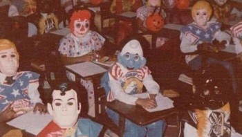 Foto suasana kelas di 1980 Foto: Boredpanda