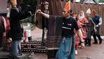 Menari Tor-tor Langsung di Tanah Batak