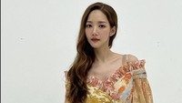 Kecantikan dan proporsi tubuh yang dianggap ideal membuat banyak penggemarnya mencari tahu rahasia diet yang dilakukan Park Min Young. (Foto: Instagram @rachel_mypark)
