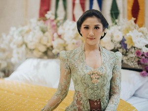 Respons Kocak Erina Gudono Lihat Wajah Tegang Kaesang Grogi saat Akad Nikah