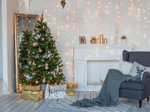 11 Rekomendasi Hiasan Pohon Natal yang Bikin Suasana Rumah Meriah
