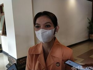 Blak-blakan Selvi Ungkap Gibran Koleksi Kaus Bergambar Inul hingga King Nassar
