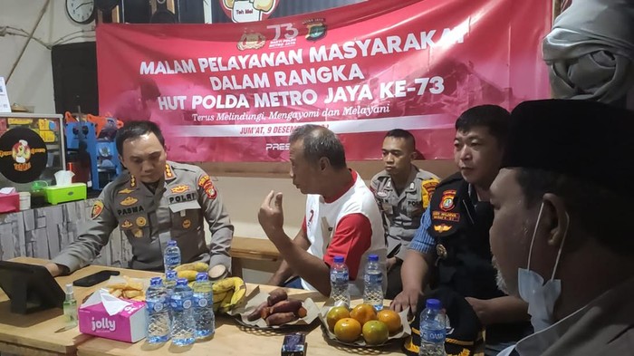 Kapolres Jakarta Barat Kombes Pasma Royce temui warga di Pinangsia, Taman Sari.