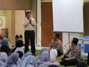 Dengar Keluhan Guru soal Tawuran, Polisi Jaksel Patroli Jam Pulang Sekolah