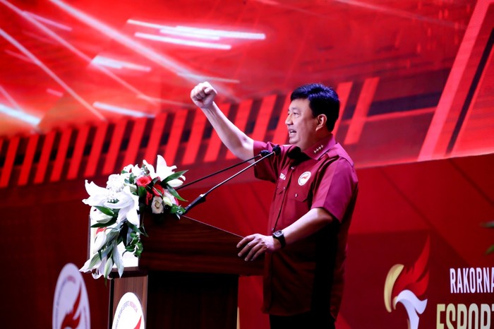Ketua Umum PB ESI Jend Pol (Purn) Budi Gunawan