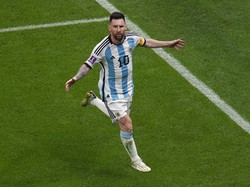 Tapi, Messi cuma mencetak empat gol penalti. Itu pun menjadikannya pencetak gol penalti di sepanjang Piala Dunia, berbagi dengan Cristiano Ronaldo (AP/Thanassis Stavrakis)