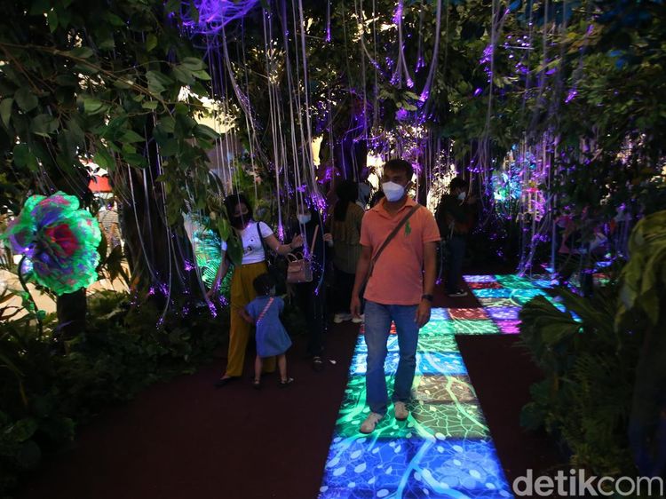 Menyusuri Dunia Avatar di Pusat Perbelanjaan Jakarta
