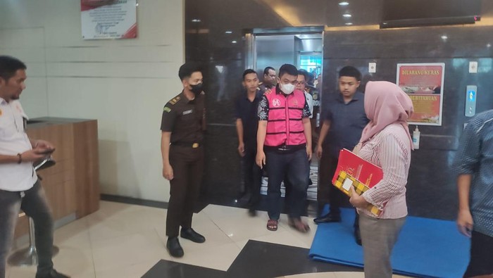 Pemilik CV SMP Irfan ditetapkan tersangka kasus 500 ton beras yang hilang di Bulog Pinrang.