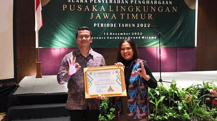 PT BSI mendapatkan penghargaan Pusaka Terbina Utama