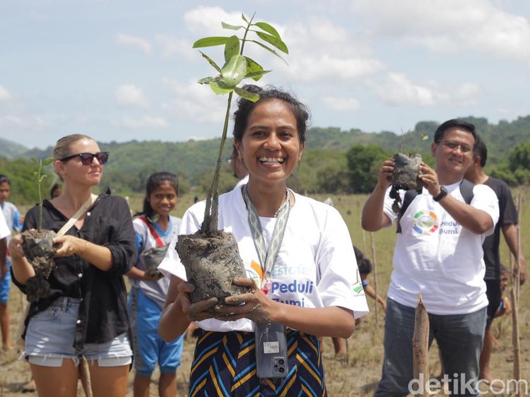 Sosok Asti Kulla, Perempuan Inspiratif dari Sumba