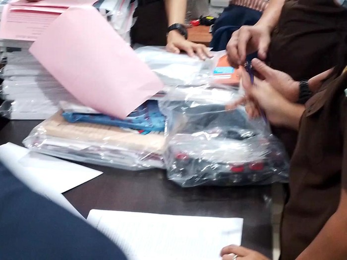 Penampakan Barang Bukti Apin BK Saat Dilimpahkan Ke Kejari Medan. Foto: Farid Achyadi Siregar/detikSumut