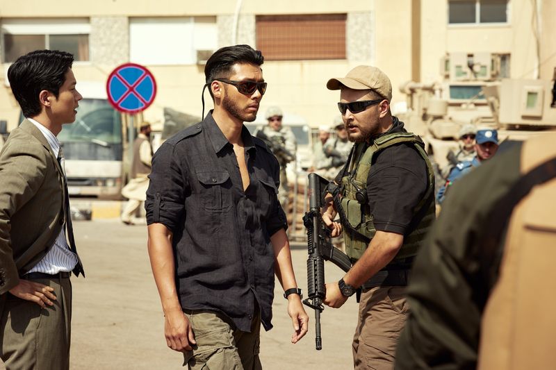 Aksi Hyun Bin dalam film The Point Men sebagai agen BIN Korea Selatan.