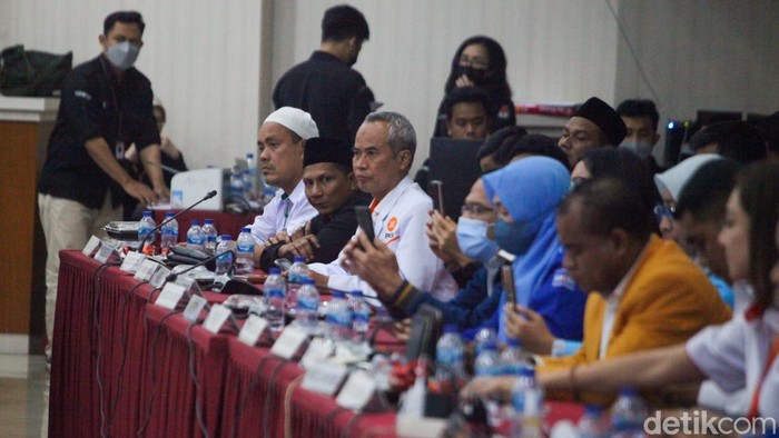Tok! 17 Parpol Lolos Jadi Peserta Pemilu 2024q Tok! 17 Parpol Lolos Jadi Peserta Pemilu 2024