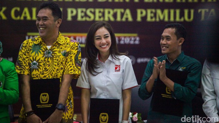 Tok! 17 Parpol Lolos Jadi Peserta Pemilu 2024q Tok! 17 Parpol Lolos Jadi Peserta Pemilu 2024