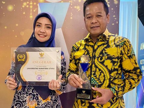 Universitas Sumatera Utara terima penghargaan KIP 2022.