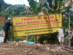 Klaim Belum Dapat Ganti Rugi, Warga Protes Proyek Saringan Sampah Ciliwung