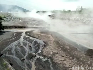 Heboh Fenomena Pasir Mengalir Tanpa Air di Semeru, Ini Penjelasan BPBD