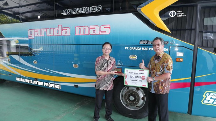 Bus-bus bersasis Hino ini tempuh odometer 1 juta km tanpa overhaul