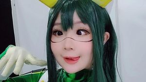 Gemasnya Clarissa Punipun Cosplay Tsuyu Asui, Netizen Kira Kodok Acumalaka