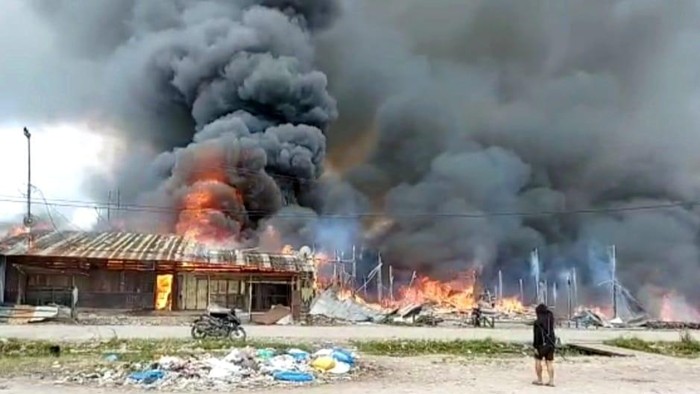 Pembakaran 50 kios di Deiyai, Papua Tengah.