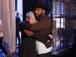 Stephen tWitch Boss Meninggal, Ini Tanda-tanda Orang Ingin Bunuh Diri