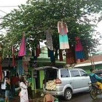 Kalau ini sih totalitas abis. Menjemur dan mengambilnya aja udah susah, bikin malas duluan deh. Foto: Facebook/kementrianhumorindonesia