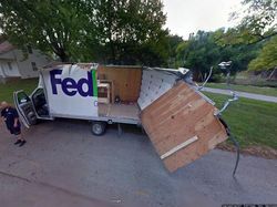 Penampakan Lucu hingga Konyol di Google Street View