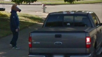 Manusa berkepala kuda. Foto: Reddit via Boredpanda