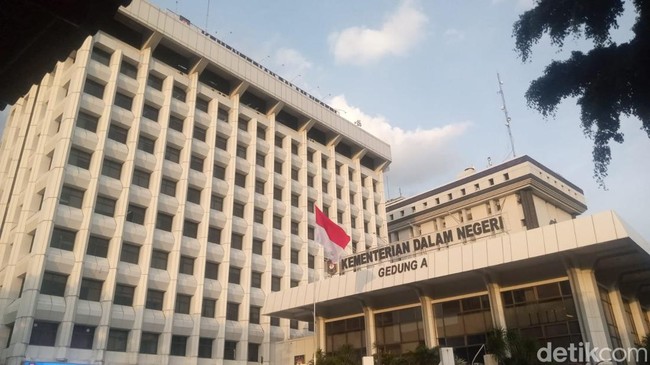 Atribut Ormas Mirip Aparat Bisa Kena Jerat
