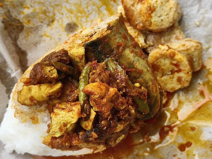 Getok harga nasi Padang di Singapura