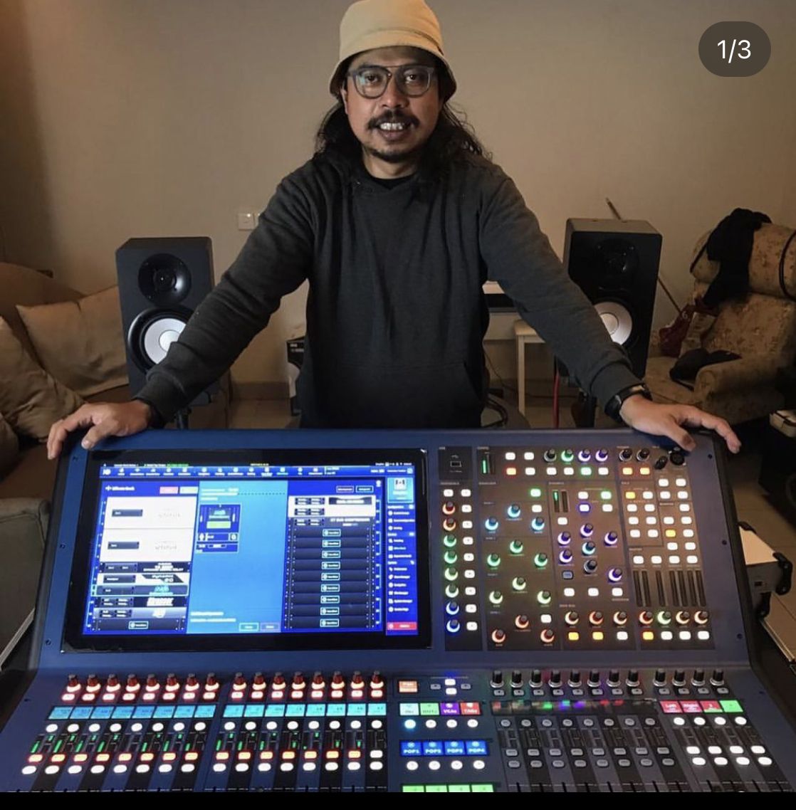 Gilar Nurzamman, sound engineering beberapa musisi di Tanah Air.