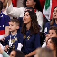 Mengenai perselingkuhannya, Olivier Giroud pernah menyampaikan sebagian yang diungkap media ada yang benar, namun sebagian lagi salah. Dia memilih fokus dengan kariernya dan keluarga. Foto: Getty Images