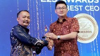 Predikat Best CEO diraih Direktur Utama PT Putra Perkasa Abadi (PPA), Christianto Setyo, yang dinilai sukses menerapkan strategi bisnis “out of the box” sehingga PPA kini menempati posisi ketiga perusahaan jasa tambang nasional.