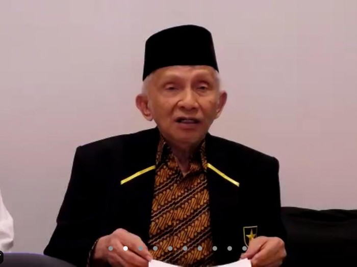 Ketua Majelis Syuro Partai Ummat Amien Rais