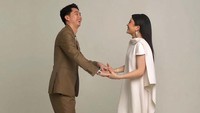 Kevin Sanjaya dan Valencia Tanoesoedibyo bertunangan pada 2 Agustus 2022. Foto: Hakim Satriyo/Instagram Jonathan Wongso