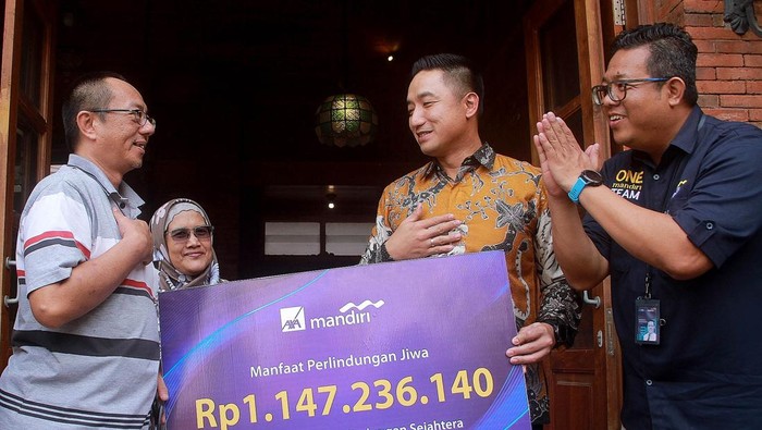 AXA Mandiri terus meningkatkan layanan kepada nasabah termasuk kemudahan dalam pembayaran klaim melalui transformasi digital.