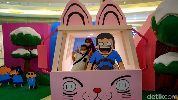 Instalasi kolaborasi antara Crayon Shinchan dan Tahilalats ini hadir mulai tanggal 15 Desember 2022 sampai 15 Januari 2023. Â Instalasi kolaborasi antara Crayon Shinchan dan Tahilalats ini hadir mulai tanggal 15 Desember 2022 sampai 15 Januari 2023. Â