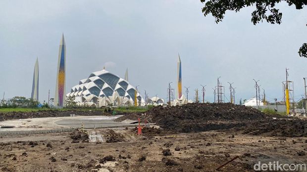 Masjid Al-Jabbar Gedebage, Kota Bandung