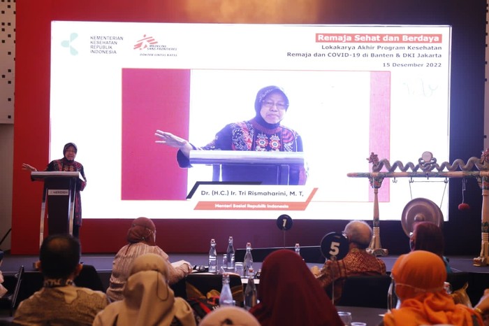 Menteri Sosial Tri Rismaharini