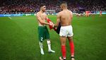 Momen Mbappe dan Hakimi Bertukar Jersey