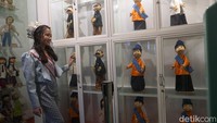 Ada koleksi boneka Unyil juga lho di Museum Gubuk Wayang (Foto: Enggran Eko Budianto)