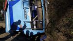 Penampakan Bus Maut yang Tewaskan Belasan Orang di Nepal