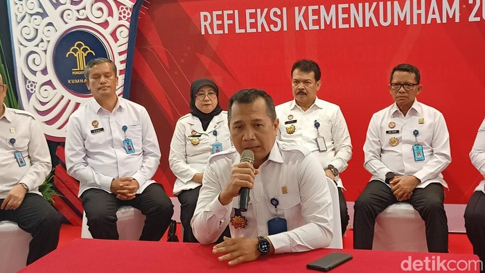 Plt Direktur Jenderal Peraturan Perundang-Undangan Kemenkumham RI, Dhahana Putra (Adrial Akbar/detikcom)
