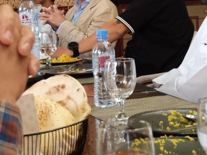 Dijamu Makan Siang Mantan Presiden Madrid dan Ketua KOI