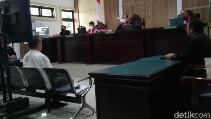 sidang kasus tambang ilegal pasuruan
