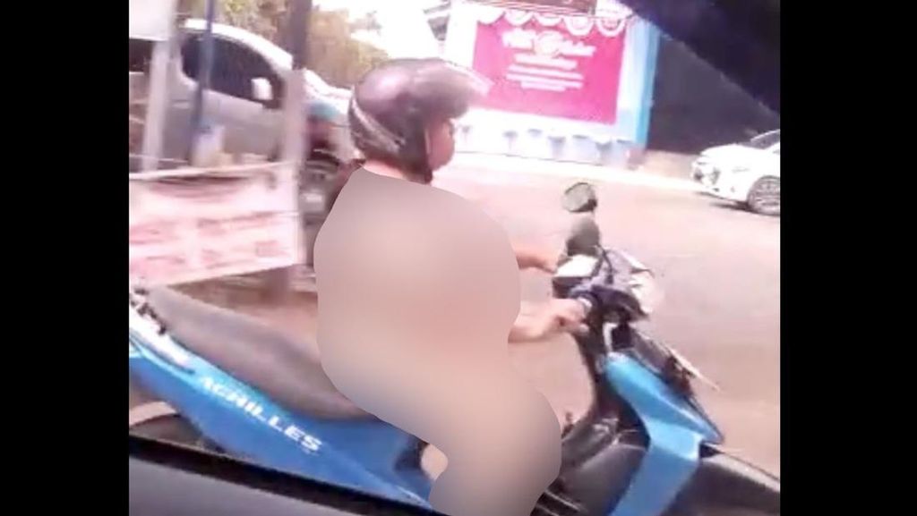 Heboh Wanita di Banjarmasin Motoran Cuma Pakai Bra, Polisi Turun Tangan